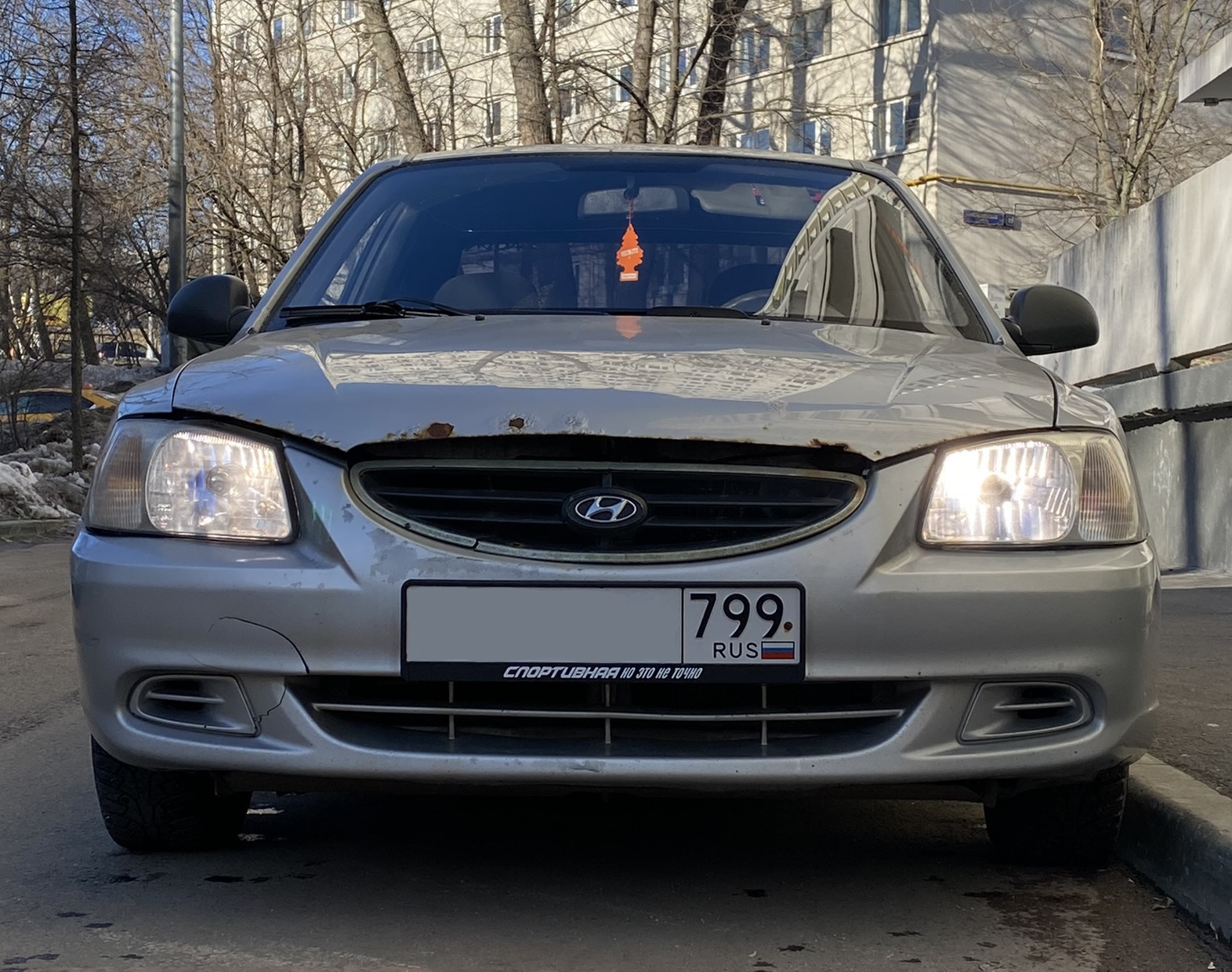 Акцент московское ш 49 корп 1 фото Капот на Accent - Hyundai Accent (2G), 1,5 л, 2003 года запчасти DRIVE2