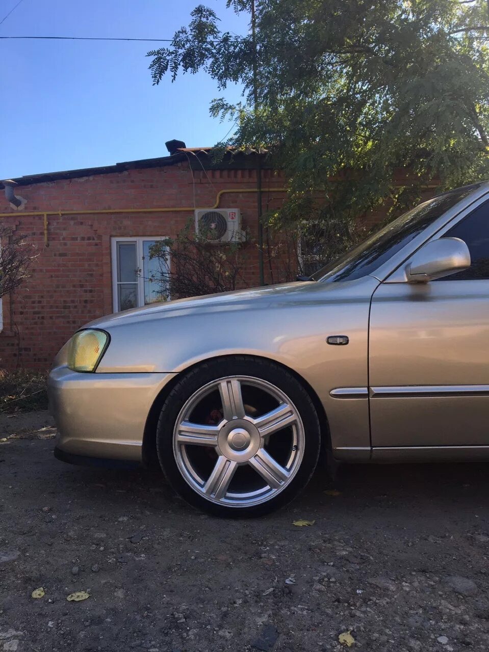 Акцент на 16 дисках фото Work Emotion CR-KAI - Hyundai Accent (2G), 1,5 л, 2006 года колёсные диски DRIVE