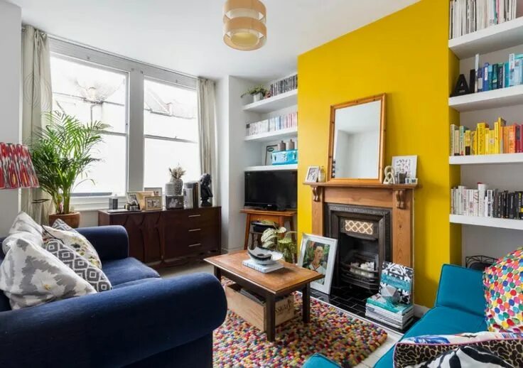 Акцент на стене в интерьере Forward Features Accent walls in living room, Yellow living room colors, Yellow 