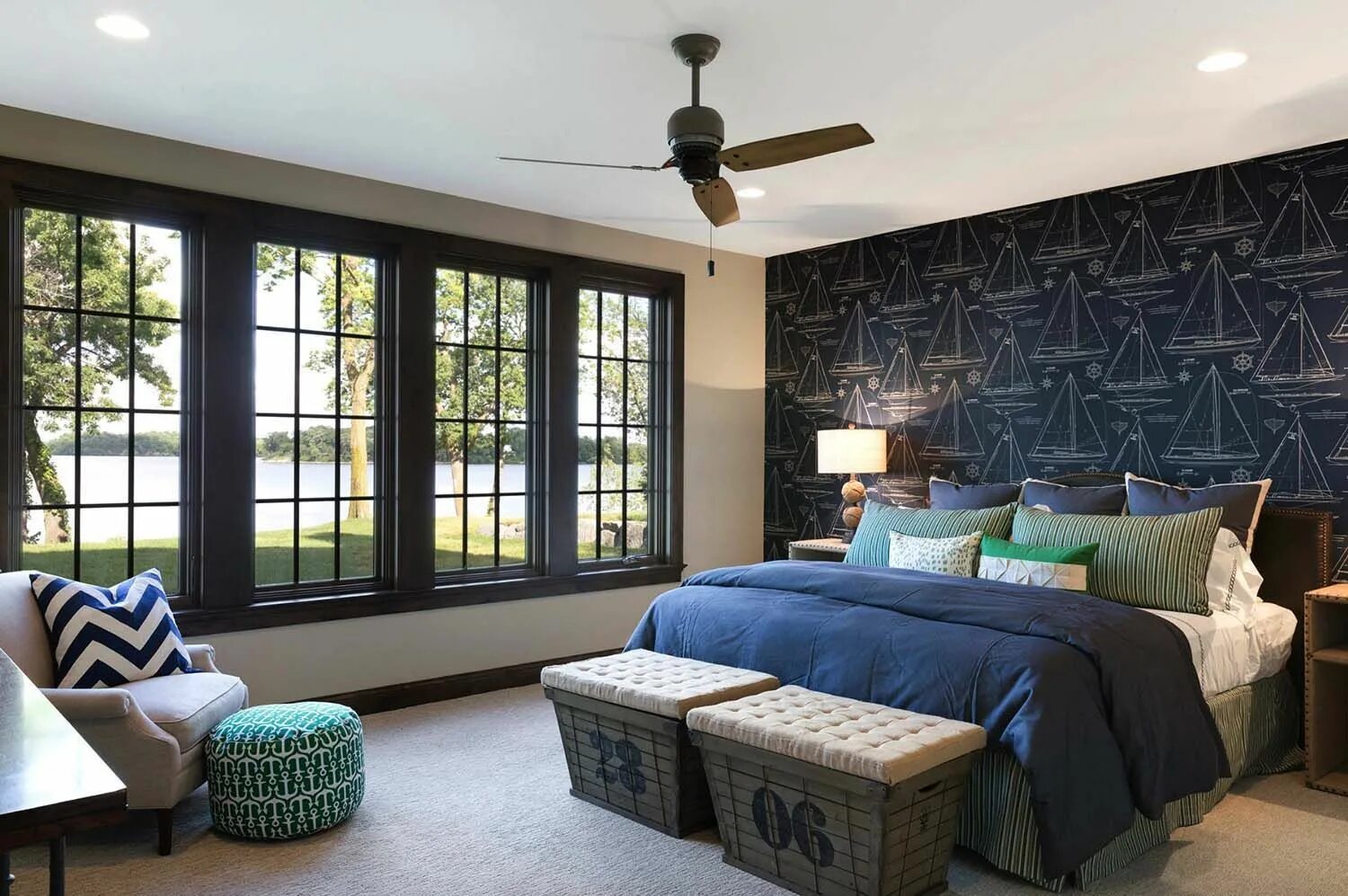 Акцент стены в интерьере Nautical style cottage nestled on the shores of Lake Minnetonka Accent wall bedr