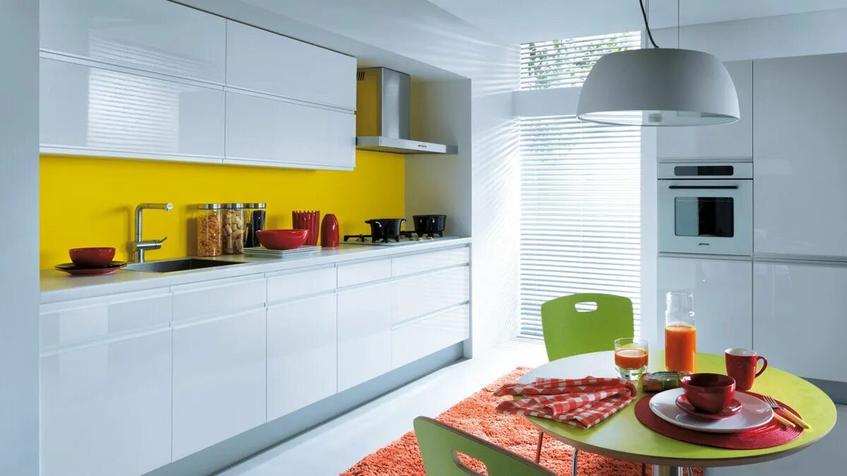 Акцент в интерьере кухни #mieszkanie #kuchnia Kitchen cabinets, Kitchen, Sweet home