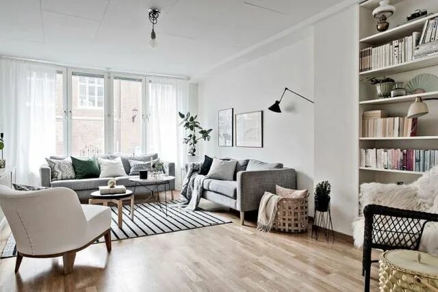 Акцентная стена в скандинавском интерьере Un souffle de bleu vert frais (PLANETE DECO a homes world) Small apartment livin