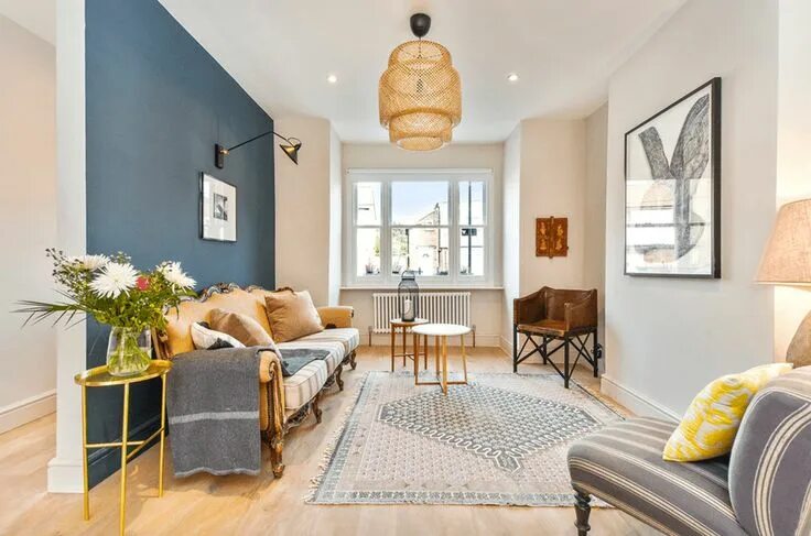 Акцентная стена в современном интерьере Accent Walls for Every Style of Living Room Blue accent wall living room, Featur