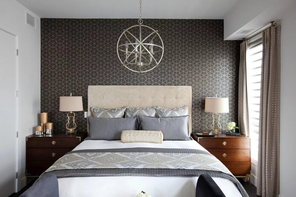 Акцентная стена в спальне изголовье кровати фото Pin by Maurita Schut on HOME: Bedrooms & Closets Grey bedroom design, Living roo