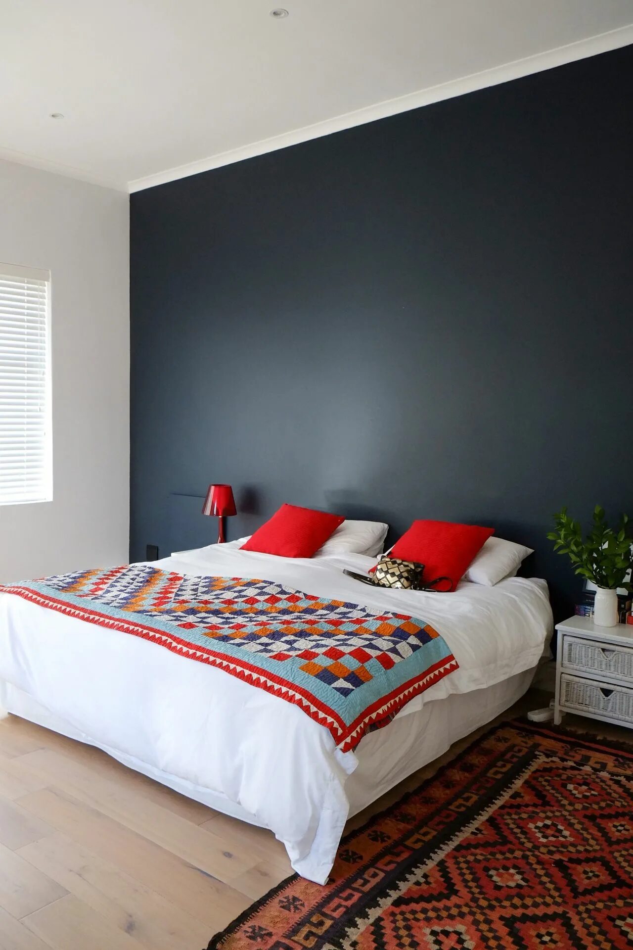 Акцентные стены в интерьере спальни A Scandi-Inspired Vintage + Modern Mix in Cape Town Cozy bedroom lighting, Bedro