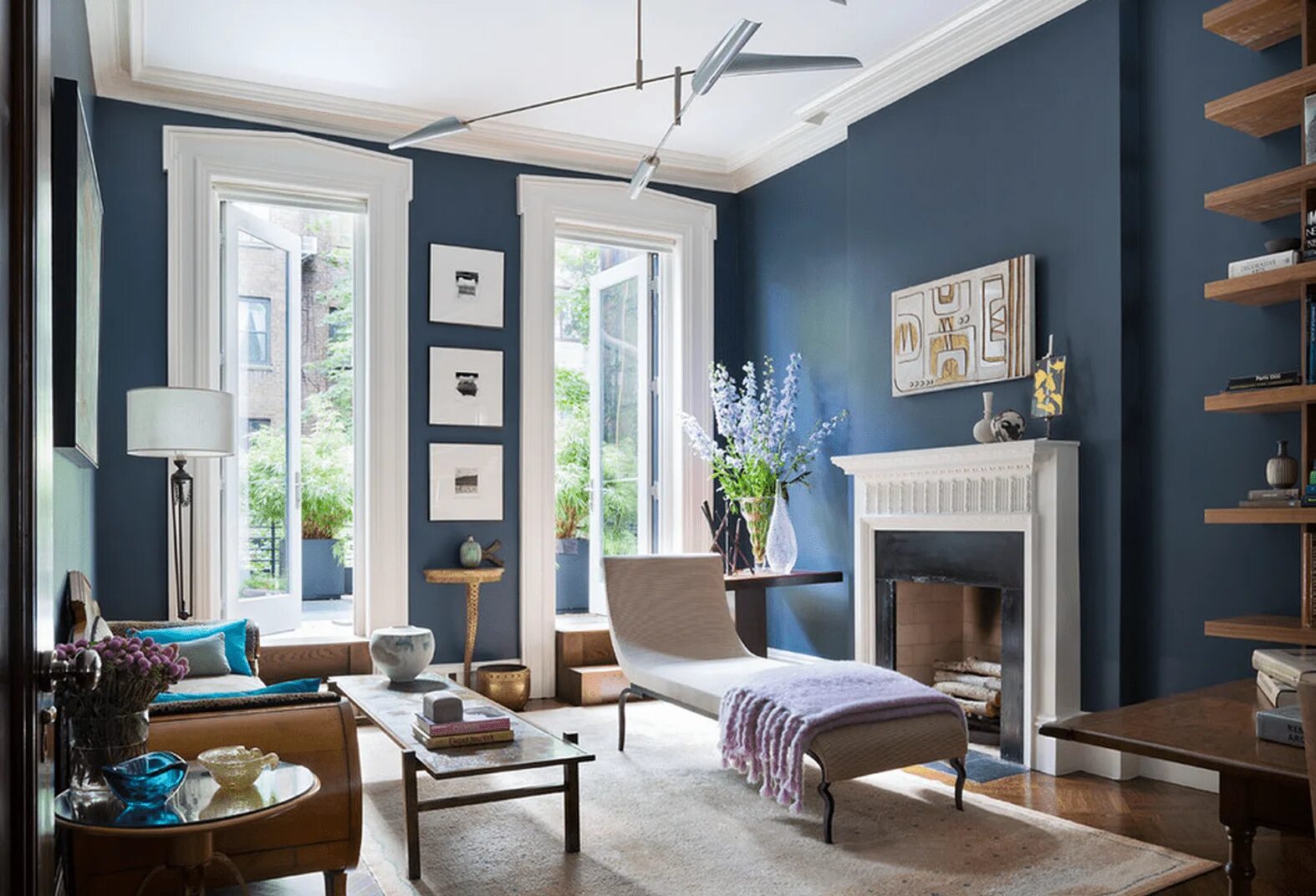 Акцентные цвета в интерьере Épinglé sur Living Room Peinture bleu gris, Peinture bleu, Déco salon