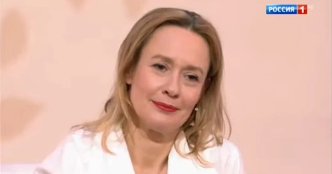 Актриса дмитриева евгения личная жизнь фото Актриса Евгения Дмитриева рассказала о жизни с мужем, который ей в сыновья годит