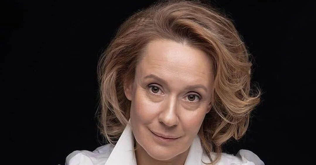 Актриса дмитриева личная жизнь фото Евгения Дмитриева рассказала, как влюбилась в своего студента и родила от него д