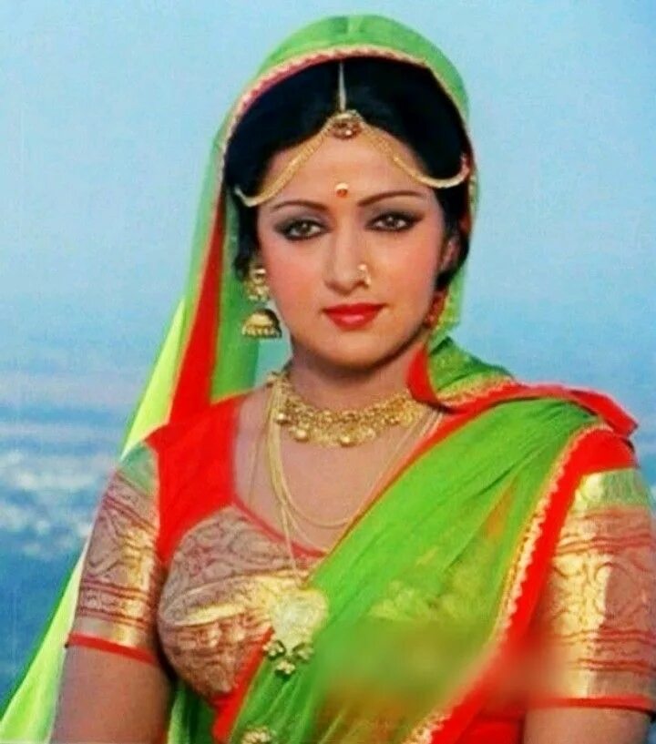 Актриса хема малини фото Hema Malini in Mehbooba Indian bollywood actress, Hema malini, Most beautiful in