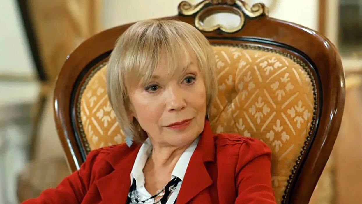 Актриса коренева фото Звезда "Покровских ворот" Елена Коренева отмечает 70-летие: как менялась артистк