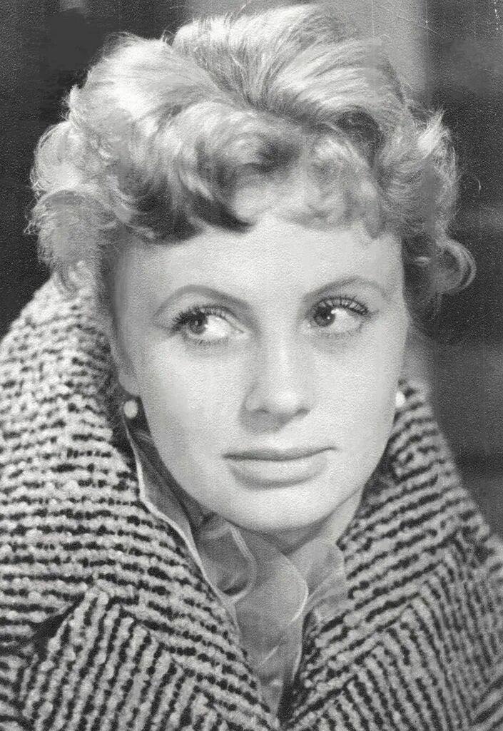 Актриса ларионова фото Алла Ларионова Актер, Актрисы, Фотографии