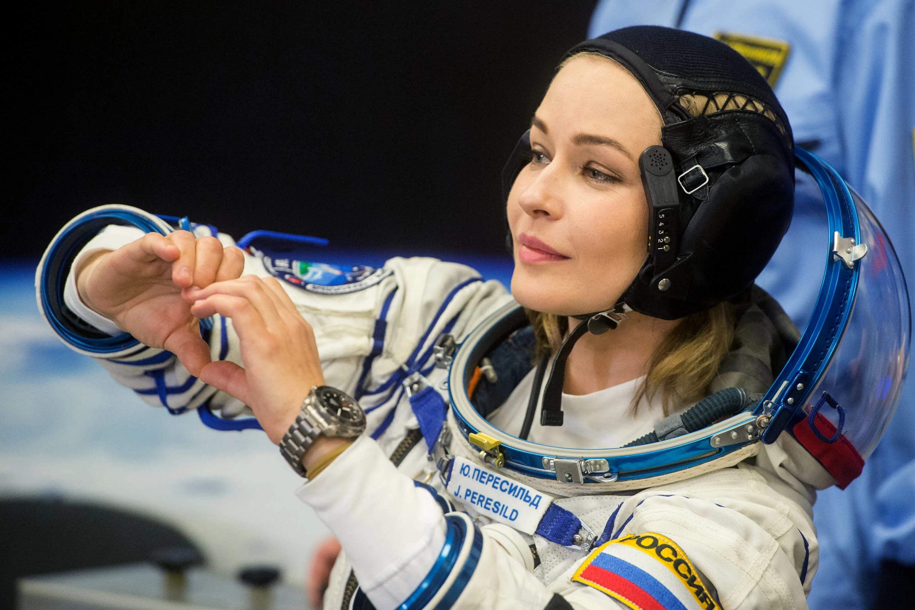 Актриса летавшая в космос фото Пусковой день, 5 октября 2021 года - Госкорпорация "Роскосмос"