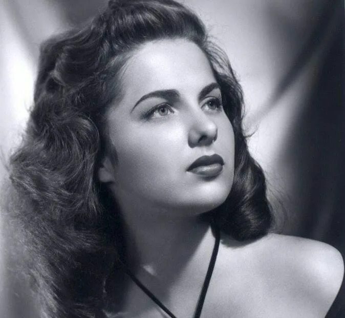 Актриса марта фото Lovely Martha Hyer Hollywood, Hollywood hair, Old hollywood hair
