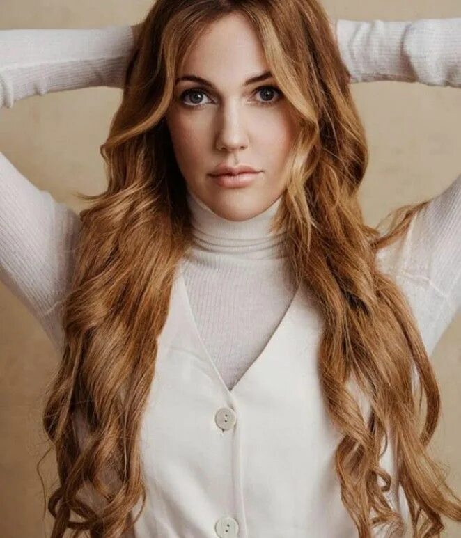Актриса мерьем узерли фото Pin on Meryem Uzerli