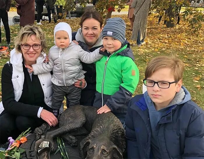 Актриса розанова биография личная жизнь фото Чего не хватает в жизни актрисы, сыгравшей Симу-Гулливера в фильме "Интердевочка