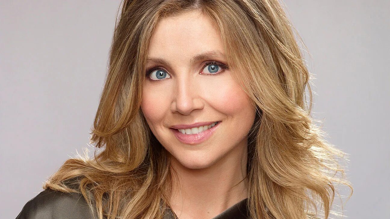 Актриса сара фото Sarah Chalke to Star in Fox Comedy '48 Hours 'Til Monday
