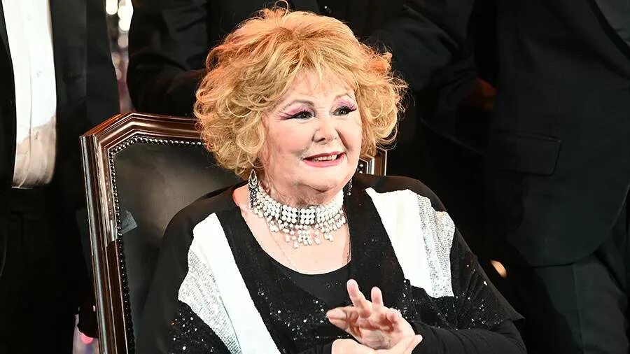 Актриса селезнева фото Помощница Натальи Селезневой рассказала о самочувствии актрисы Новости общества 