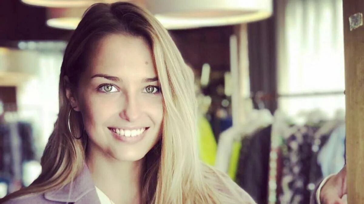 Актриса шиловская фото Мама Шиловской желает дочери вылета из шоу "Ледниковый период": "Пусть голосуют 