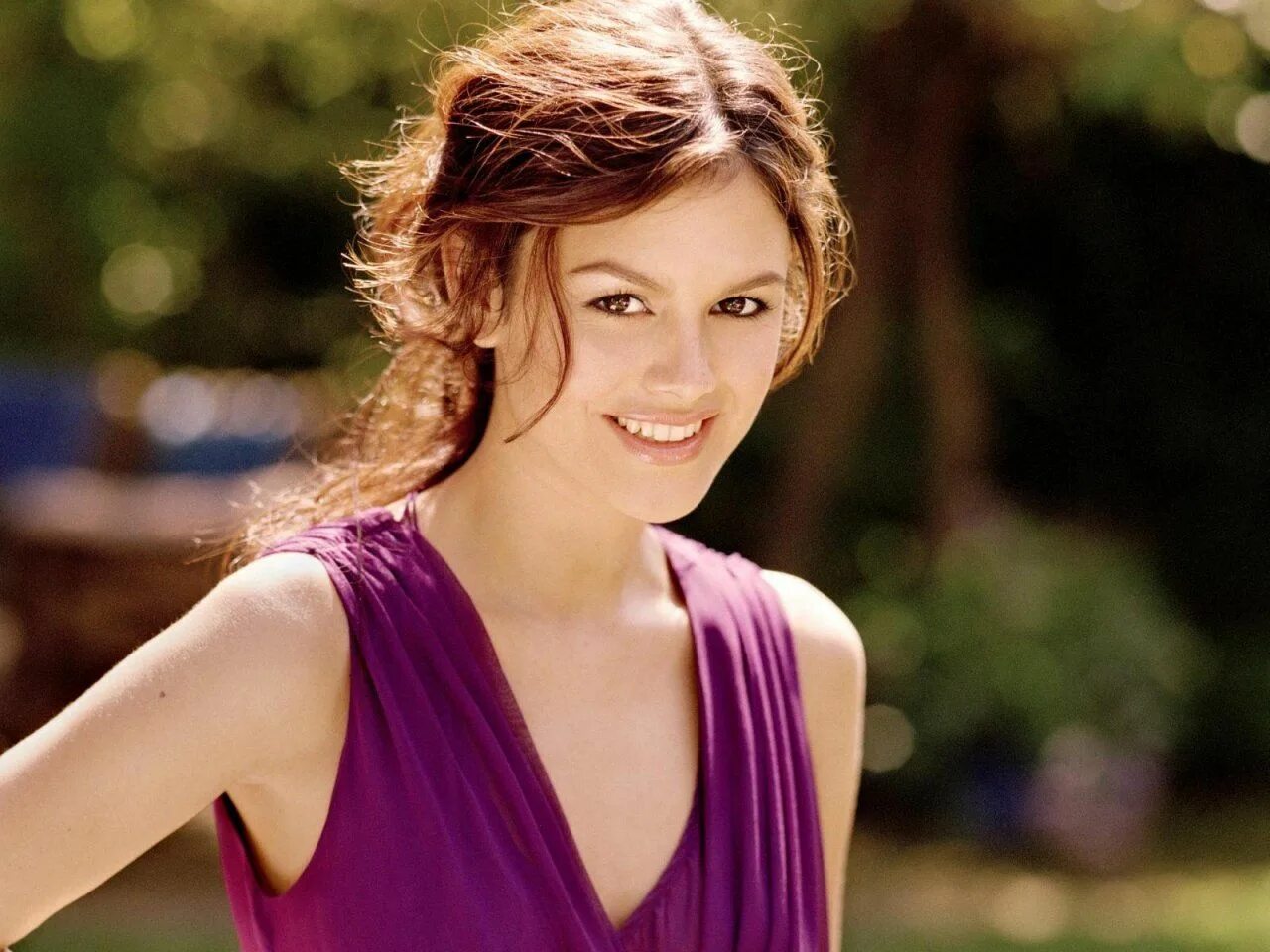 Актриса смотреть фото Rachel Bilson Rachel bilson, Rachel, Backless dress