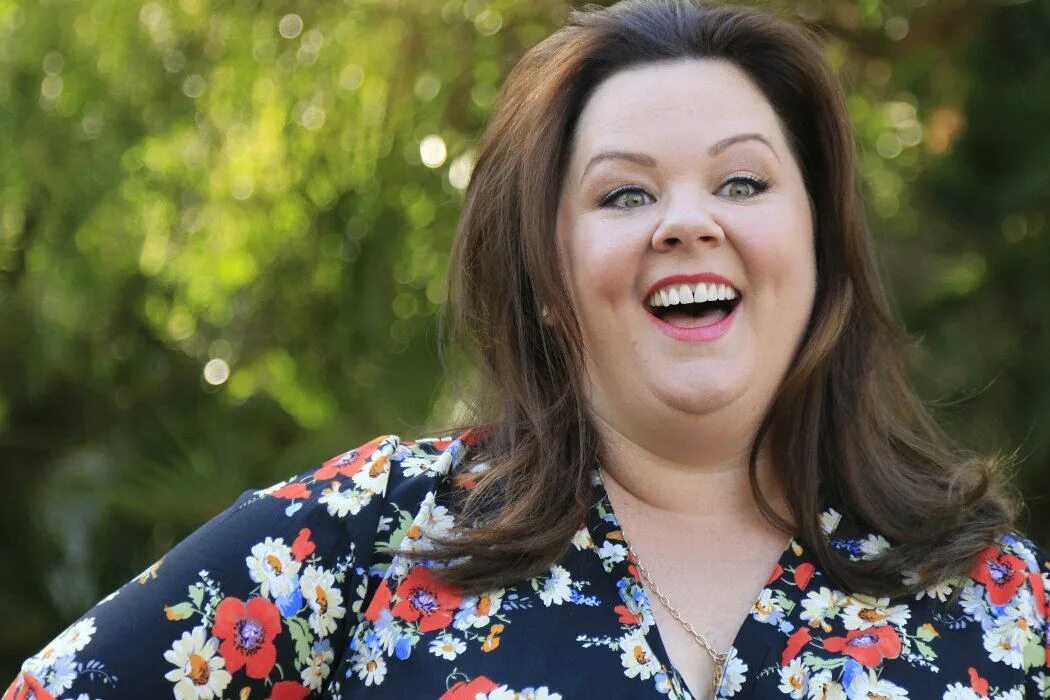 Актриса толстая фото Melissa McCarthy Not Confirmed For Gilmore Girls Reboot - Fame Focus