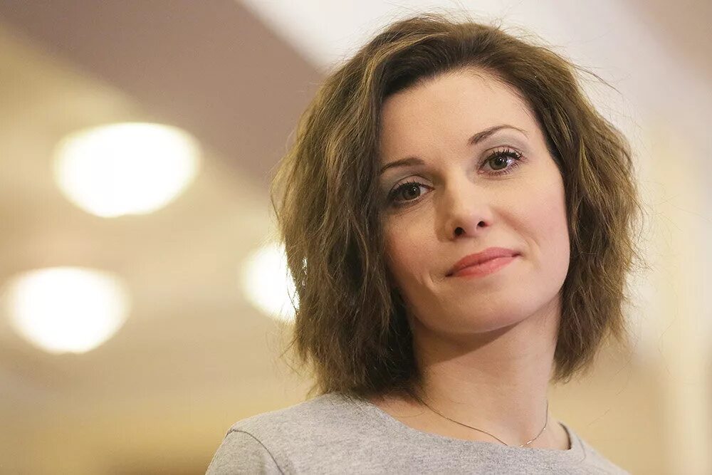 Актриса урсуляк александра фото биография личная Александра Урсуляк - красавица актриса, которая нашла любовь после брака с колле