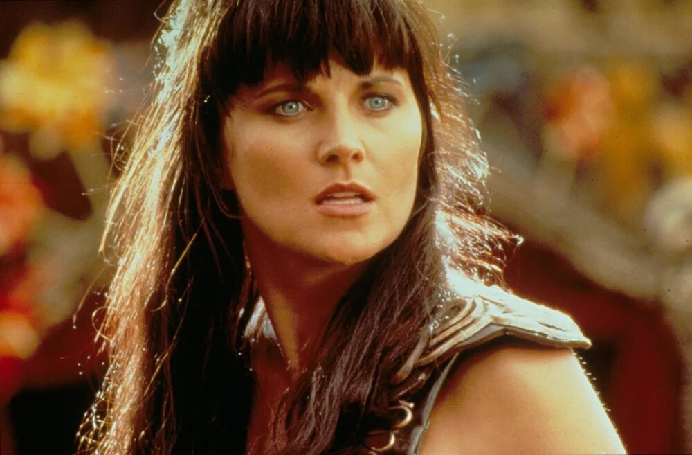 Актриса зена королева воинов фото Battlestar Galactica' & 'Xena: Warrior Princess' April Marathons Set On Syfy