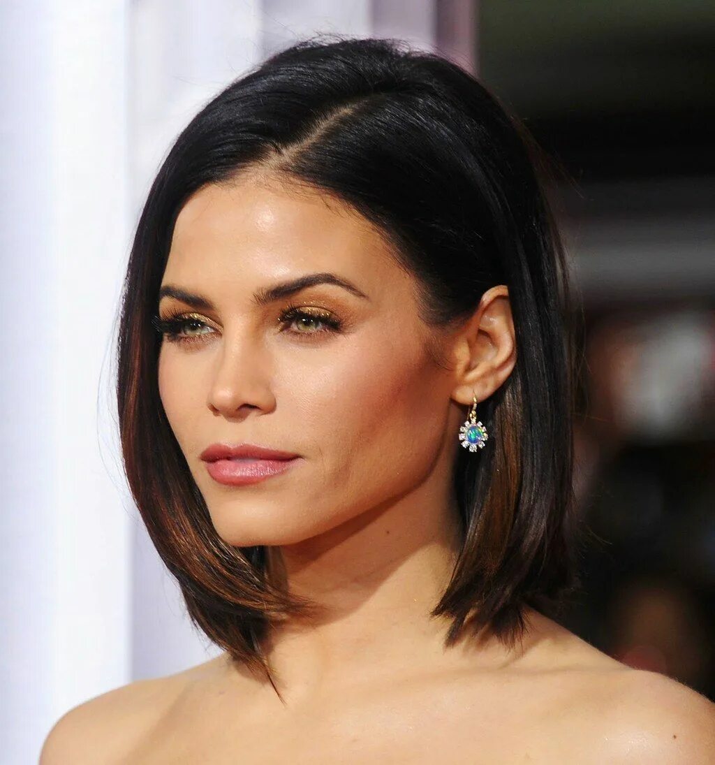 Актрисы с прической каре Pin by Emma Driver on Hairstyles Straight hairstyles, Brunette bob haircut, Bob 