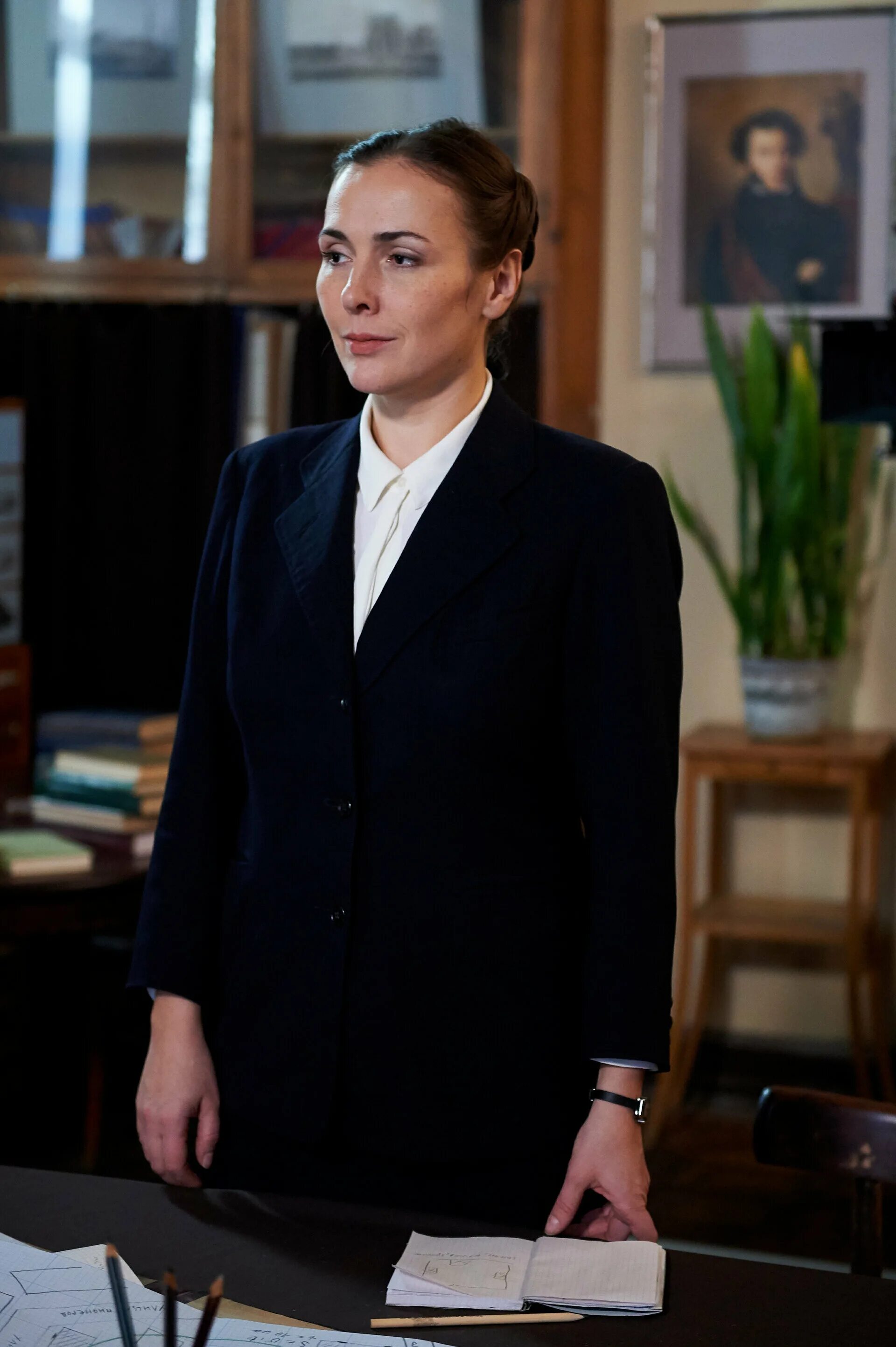 Актрисы сериала шифр фото Фото: Шифр / Кадр из сериала "Шифр" (2018) #3335537