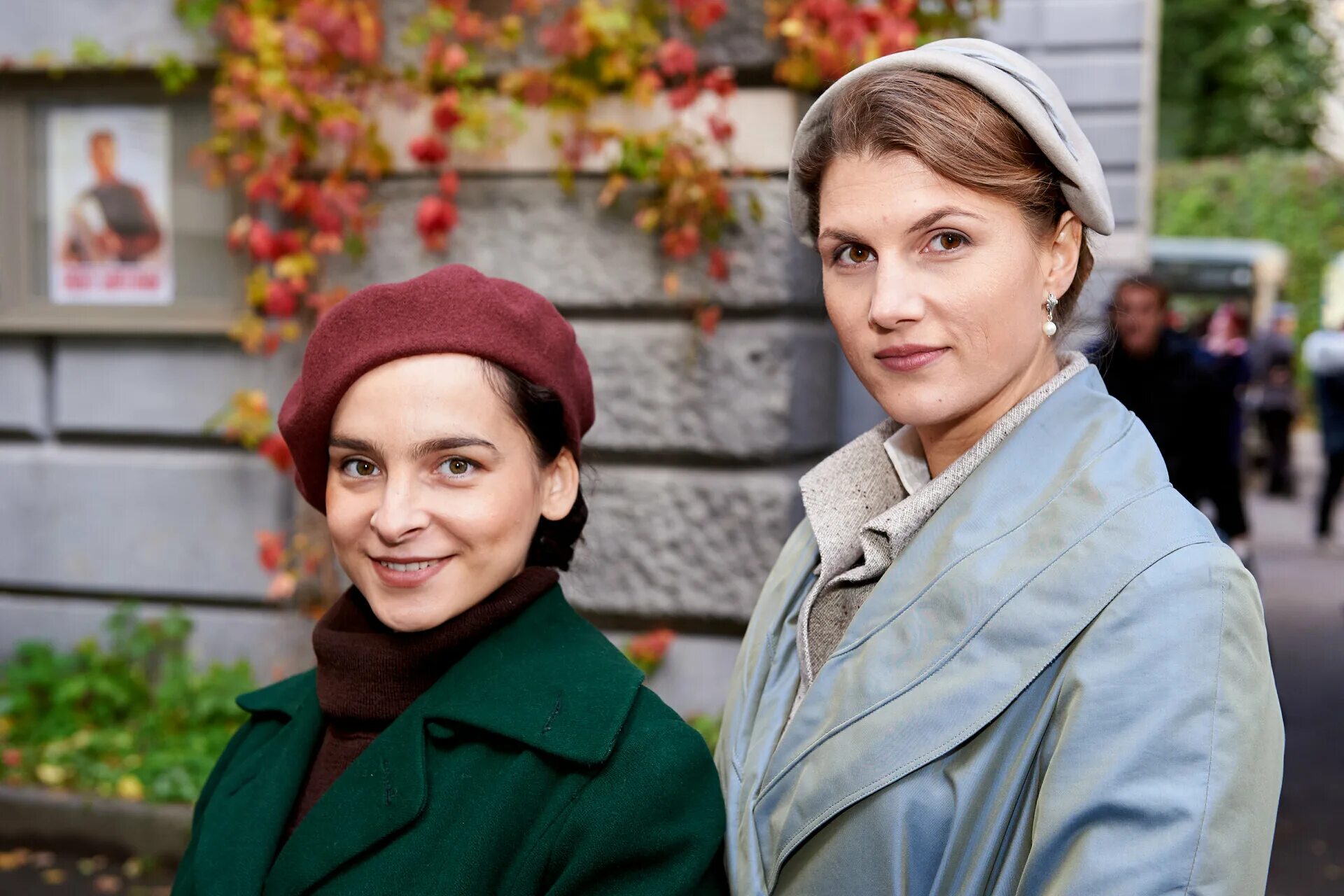 Актрисы сериала шифр фото Фото: Шифр / Кадр со съемок сериала "Шифр" (2018) #3335486