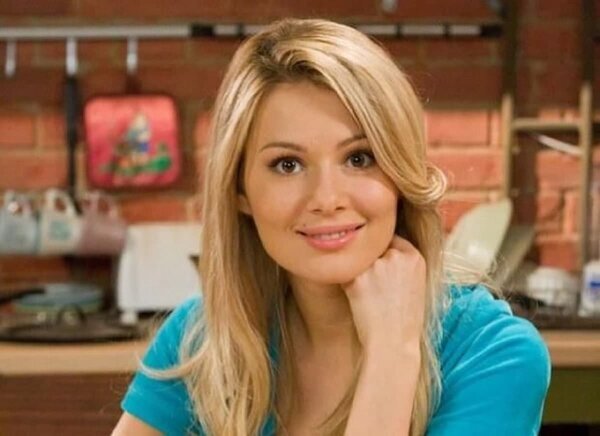Актрисы сериала универ фото "Универ" 13 лет спустя: как сложились судьбы главных героев сериала Даня Фролов 