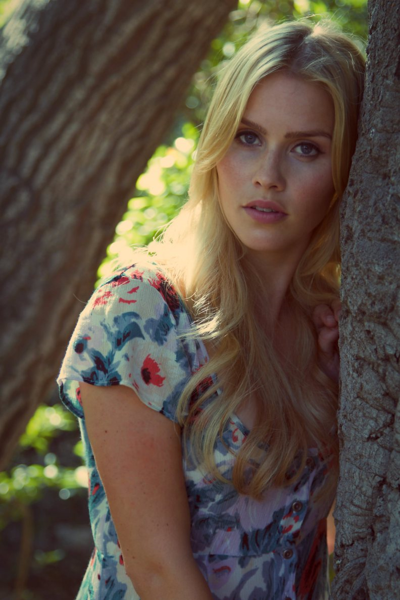 Актрисы сериалов блондинки фото Claire Holt Claire holt, Beautiful actresses, Beautiful blonde