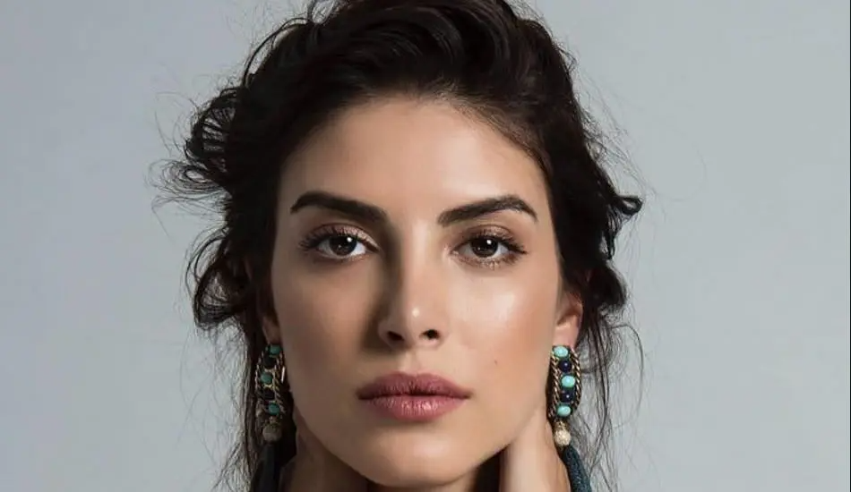 Актрисы турецких сериалов женщины фото Turkish Celebrity News: The Pretty Turkish Actress Deniz Baysal Yurtçu Celebriti