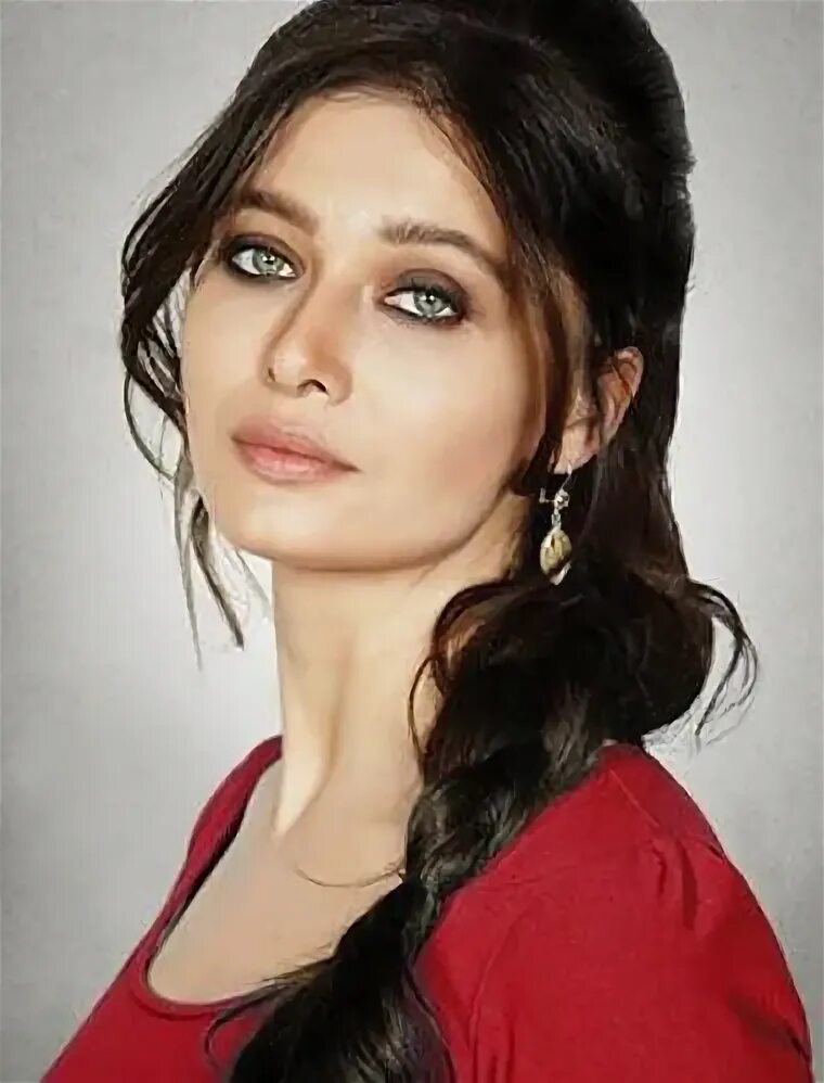 Актрисы турецких сериалов женщины фото nurgül-yeşilçay Turkish women beautiful, Beauty women, Beauty