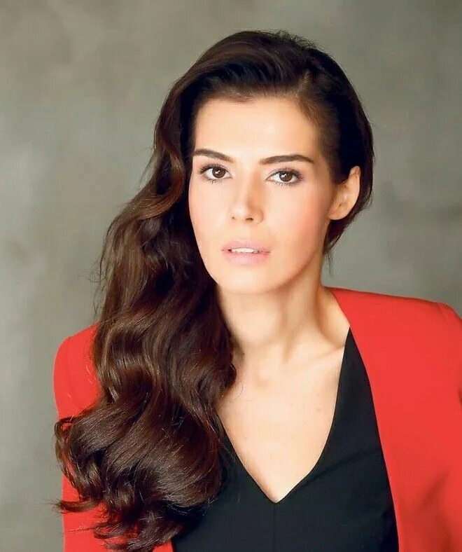 Актрисы турецких сериалов женщины фото и имена Pinterest Hair, Hatice sendil, Hair and nails