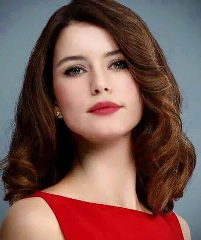 Актрисы турецких сериалов женщины фото и имена Pin on Beren Saat Turkish beauty, Beautiful face, Beautiful actresses