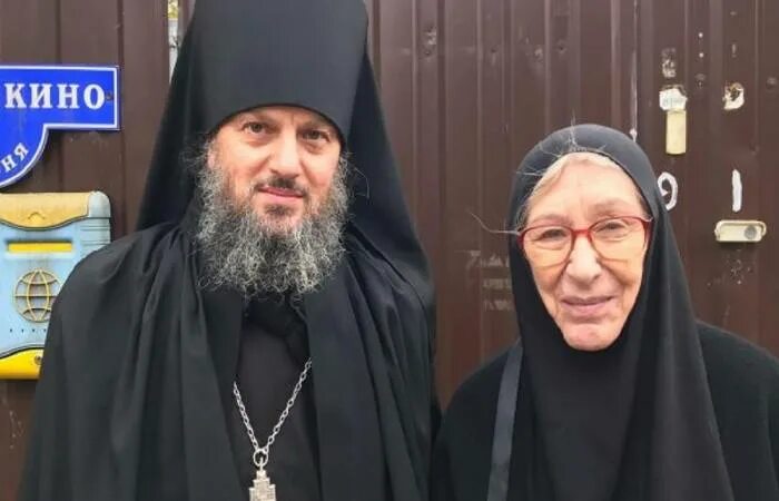 Актрисы ушедшие в монастырь фото и фамилии Может ли монах вернуться к обычной жизни, и Что ожидало расстриг за стенами мона