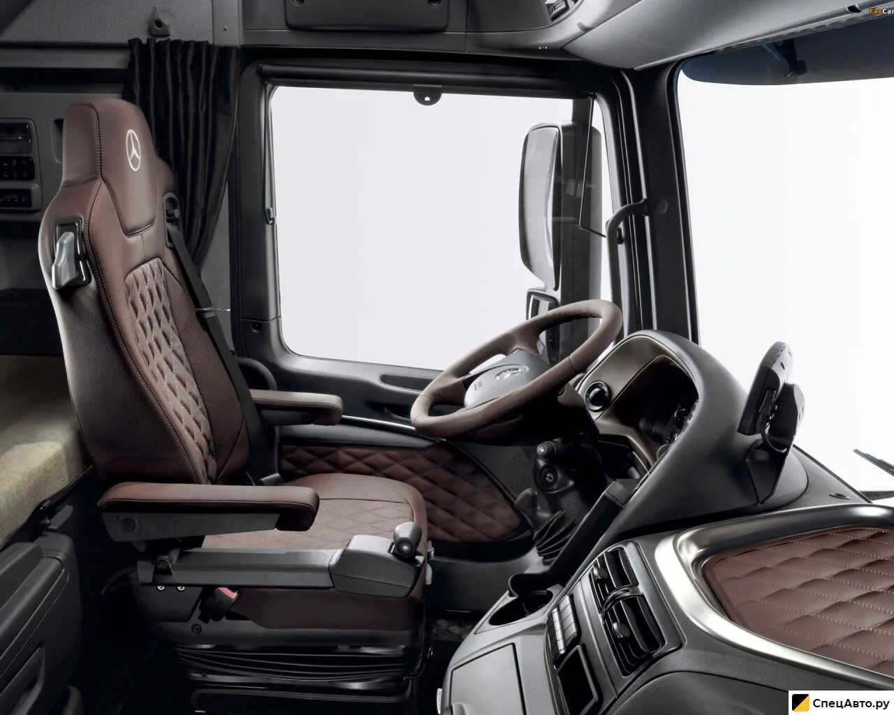Актрос салон фото Купить седельный тягач Mercedes-Benz Actros в Москве. Цена по запросу.