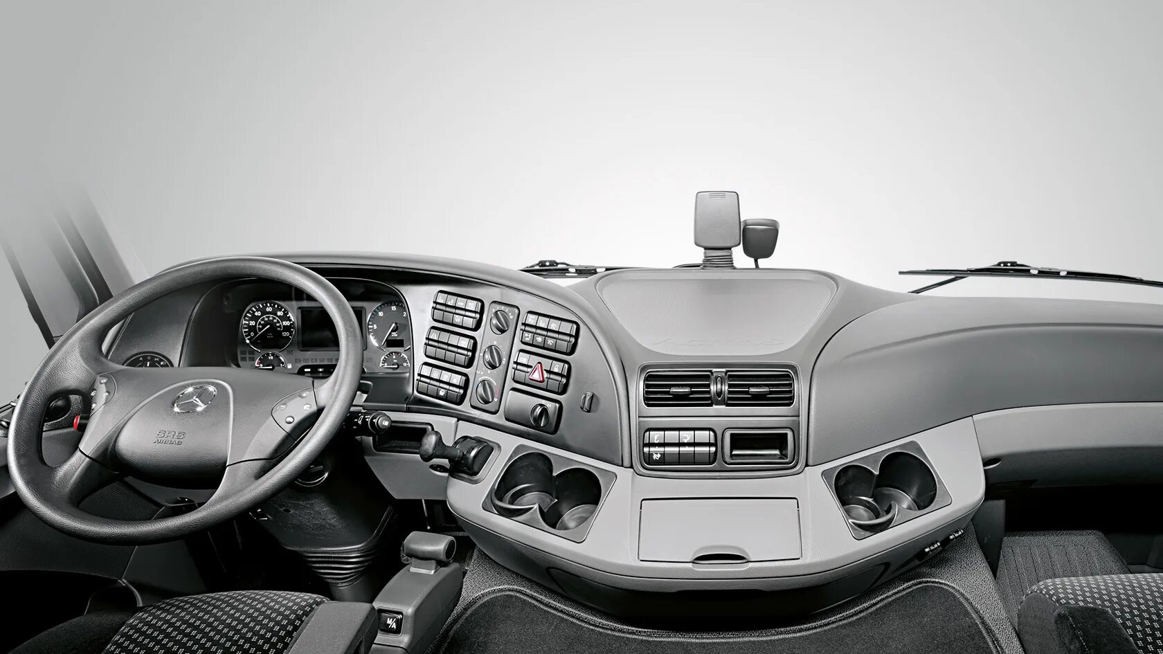 Актрос салон фото Actros: Interior - Mercedes-Benz Trucks - Trucks you can trust