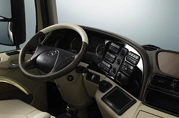 Актрос салон фото Mercedes Actros Truck 2012 последнего поколения. - Сообщество "Грузовики и Автоб
