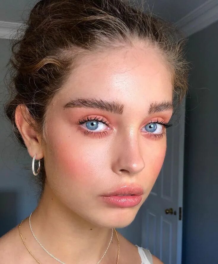 Актуальные брови 2024 фото Pin on LOVE MAKEUP ❤ TWO