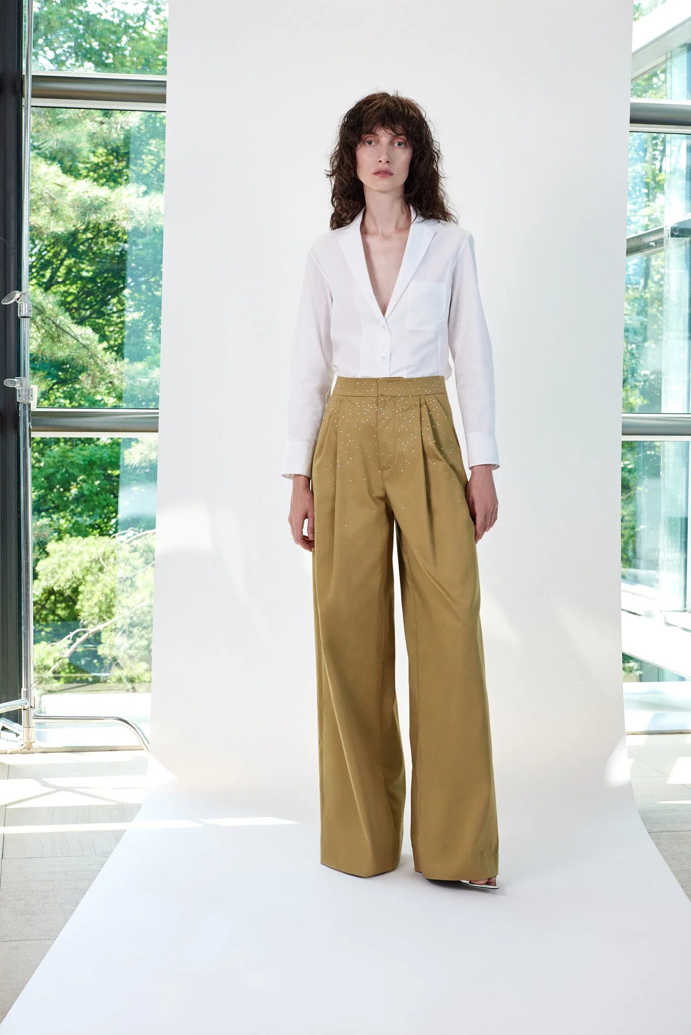 Актуальные брюки 2024 женские тренды AZ Factory Resort 2024 Lookbook