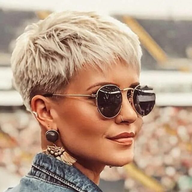 Актуальные короткие стрижки для женщин 70 Top Pixie Cut Blond für Frauen #aktuellekurzhaarfrisuren2020 #fetzigefrisur..