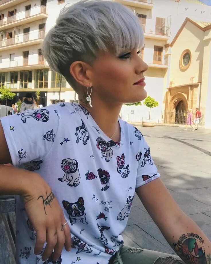 Актуальные короткие женские стрижки Пин от пользователя Kari Saxe на доске Potential Hairstyles Стрижка, Короткие ст