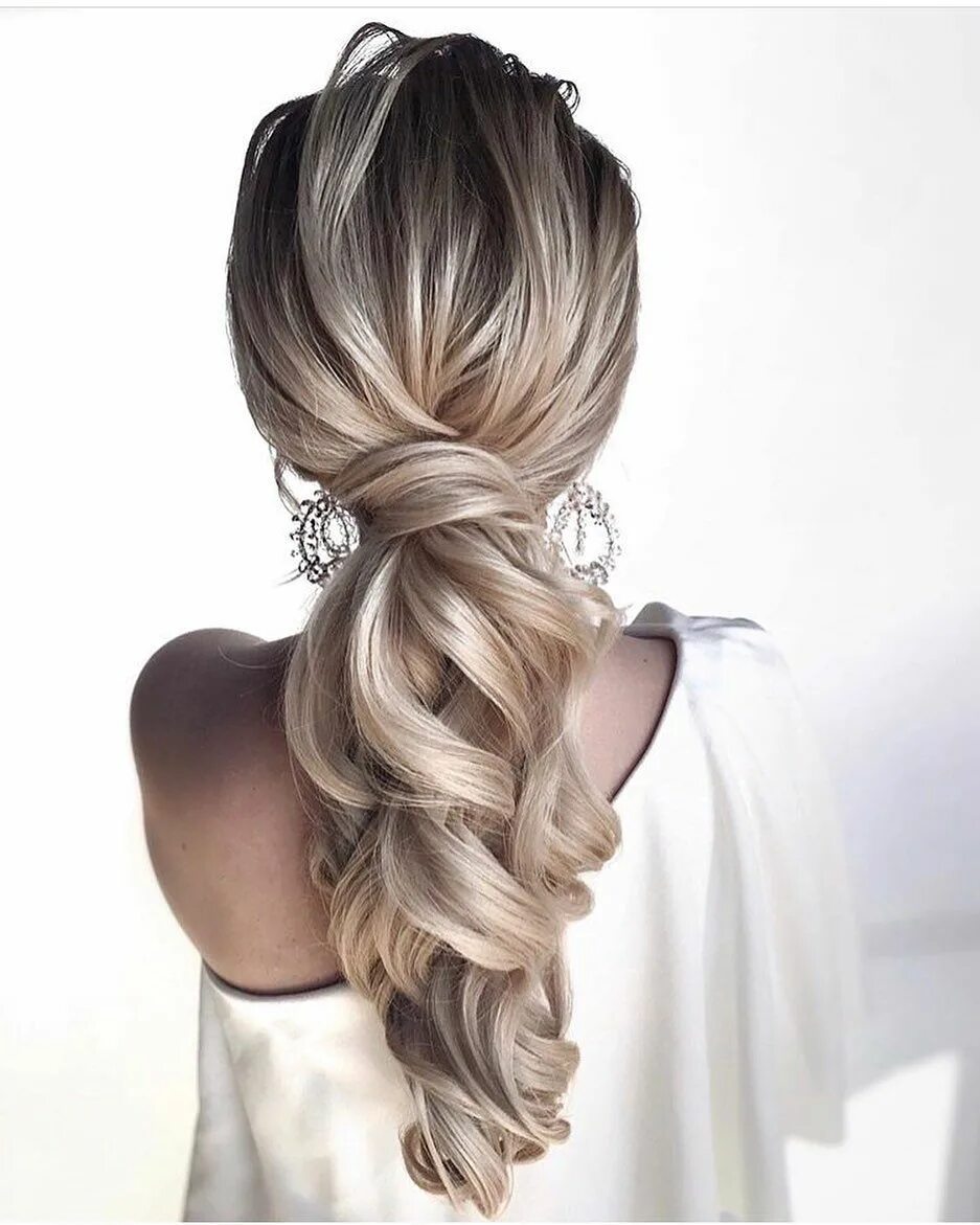 Актуальные прически на длинные волосы 2024 81 Beautiful Wedding Hairstyles for Elegant Brides Long hair styles, Elegant pon