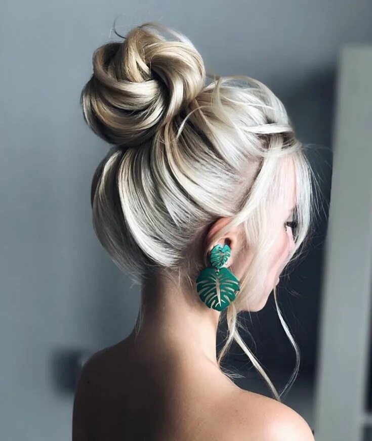 Актуальные прически на длинные волосы 2024 koczek Romantic updo hairstyles, Long hair styles, Hair styles