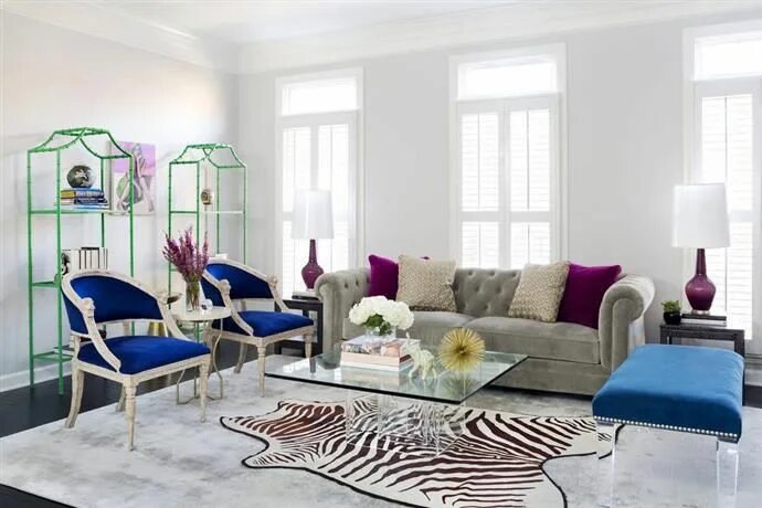 Актуальные цвета в интерьере 10 Paint Color Trends to Bet On 2020 - Interior Decor Trends Purple living room,