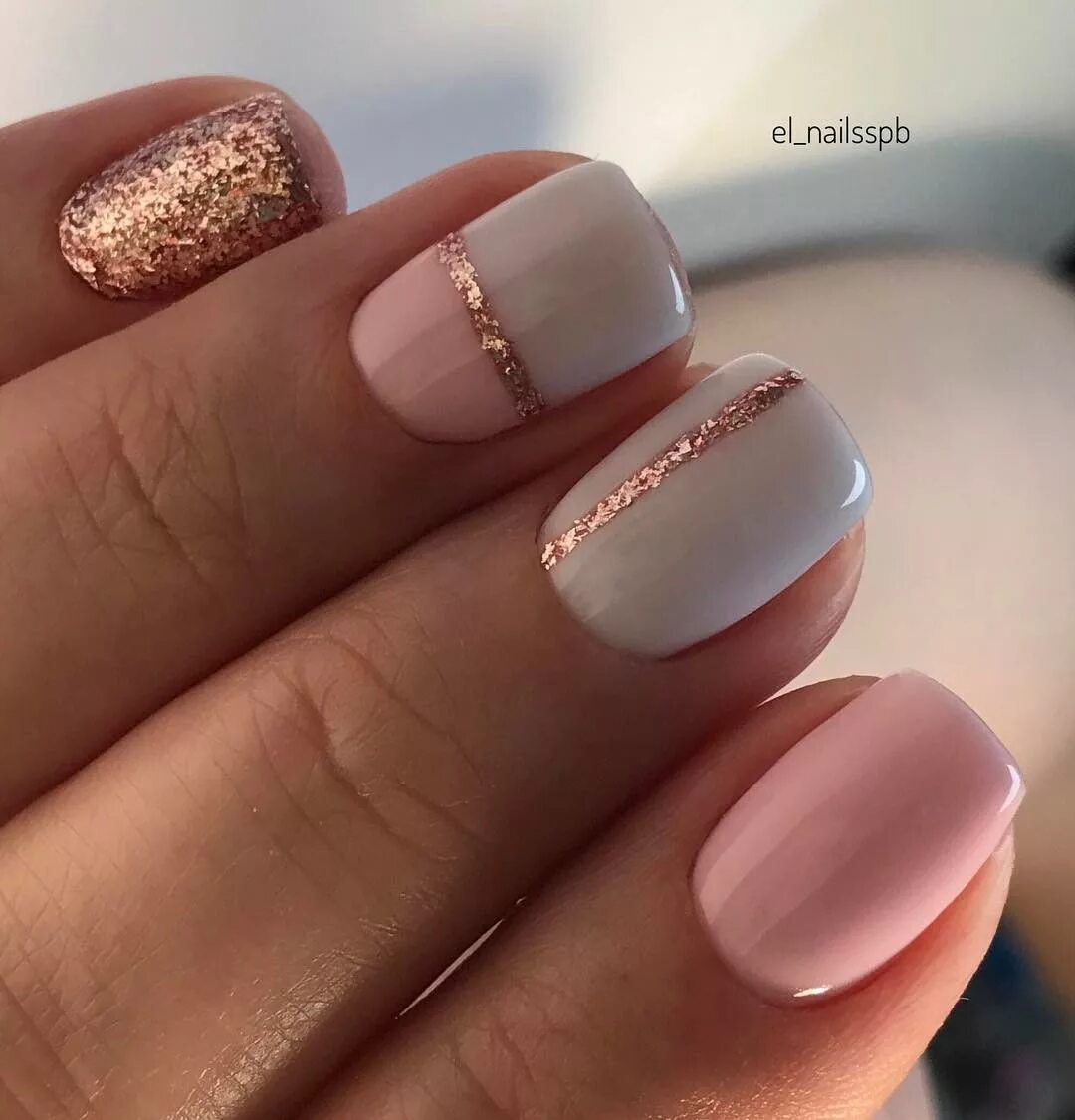 Актуальный маникюр на короткие ногти Unghie oro rosa: le manicure rose gold più belle a cui ispirarsi - Grazia.it Ung