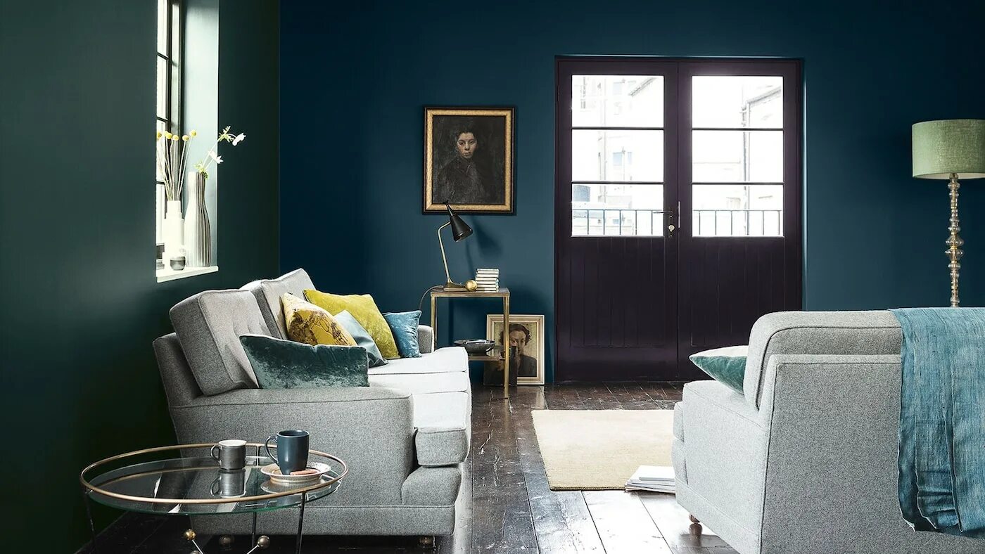 Актуальный цвет стен в интерьере Dark wall color ideas throughout your home Dulux Singapore