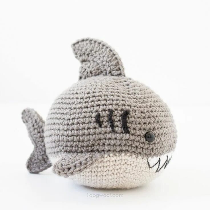Акула схема вязания крючком Crochet Shark Amigurumi Amigurumi shark, Crochet shark, Crocheted shark pattern