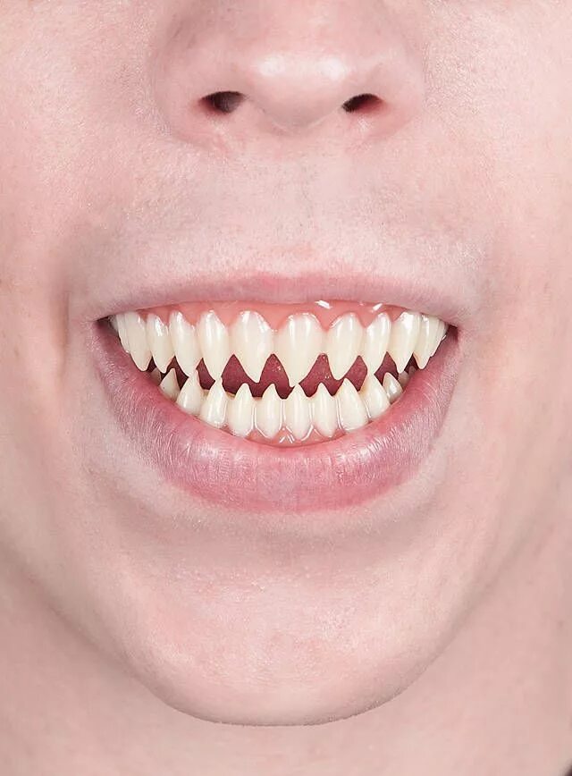 Акульи зубы у человека фото Dental FX Fangs Halloween costumes makeup, Mermaid halloween, Special effects ma